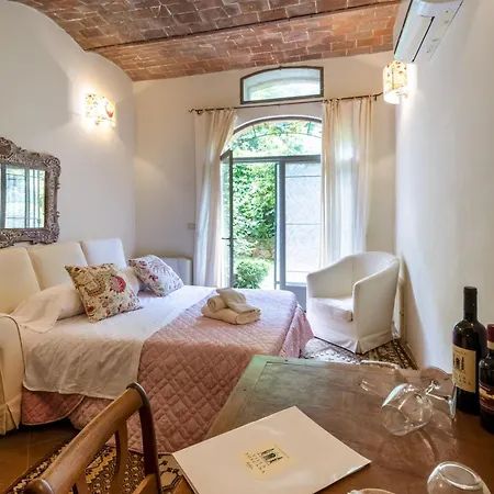 La Di Toscana Bed & Breakfast 3*