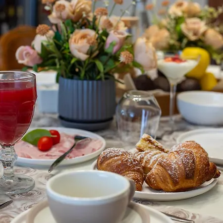 Bed & Breakfast La Di Toscana