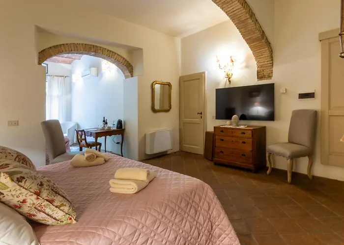 ベッド・アンド・ブレックファスト La Di Toscana 4*